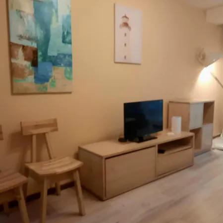 Апартаменти Cozy 2-bedroom Flat With Terrace & Parking By Alfa