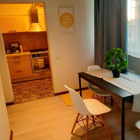 Cozy 2-bedroom Flat With Terrace & Parking By Alfa Apartmán Riga