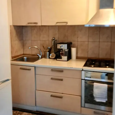 Appartamento Cozy 2-bedroom Flat With Terrace & Parking By Alfa *