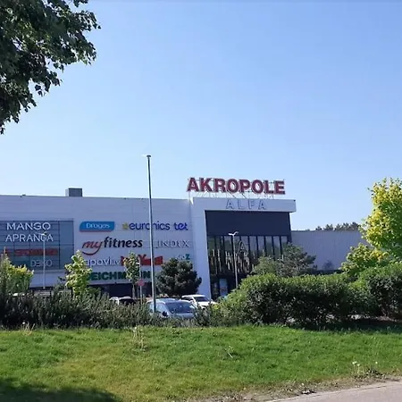 アパート Cozy 2-bedroom Flat With Terrace & Parking By Alfa リガ