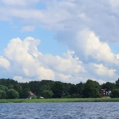 Cozy 2-bedroom Flat With Terrace & Parking By Alfa דירה ריגה