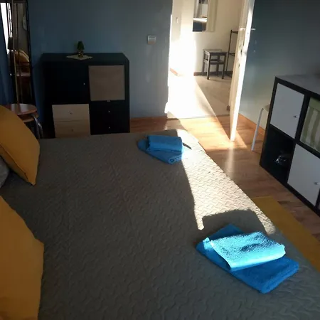 Cozy 2-bedroom Flat With Terrace & Parking By Alfa ריגה