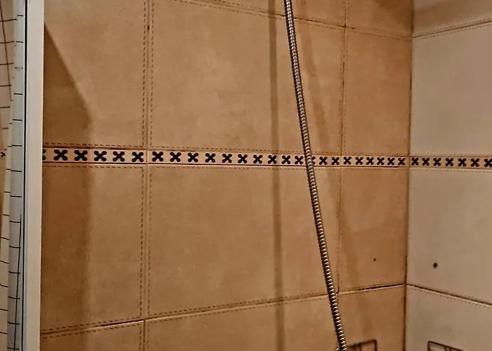 Cozy 2-bedroom Flat With Terrace & Parking By Alfa Lägenhet *