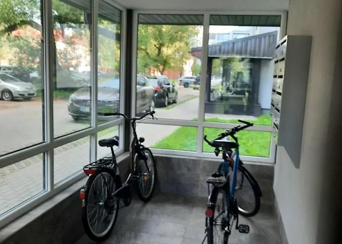 Cozy 2-bedroom Flat With Terrace & Parking By Alfa Lägenhet *