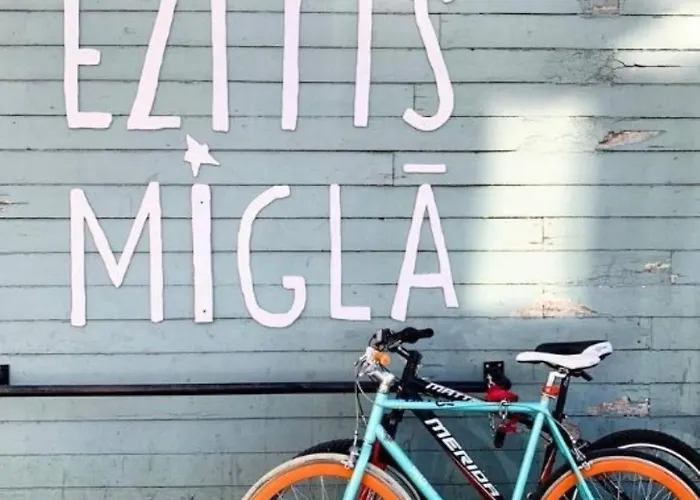 Cozy 2-bedroom Flat With Terrace & Parking By Alfa Lägenhet