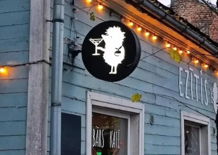 Lägenhet Cozy 2-bedroom Flat With Terrace & Parking By Alfa *